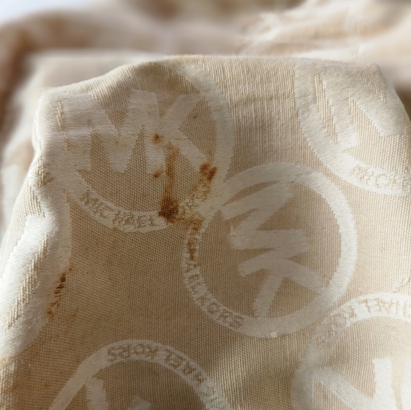 Michael Kors women's black crossbody  leather bag  size OS - Picture 9 of 13